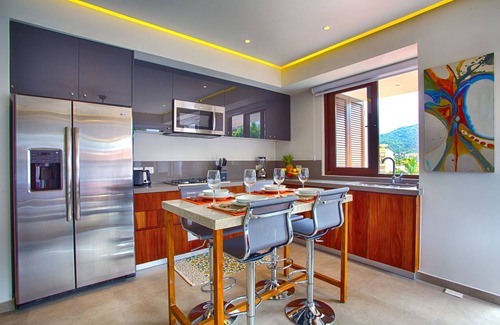 Emiliano Zapata Condo | Mountain View Condo @ Oceana |Rooftop Pool, Best Gym, Romantic Zone