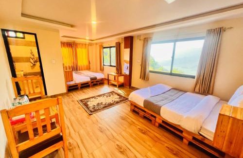 Pumdi Bhumdi Hotel | Mountain View cafe