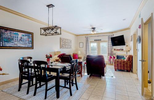 Pigeon Forge Apartment | Mountain View Condo 3503
