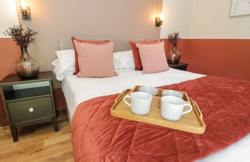 Llanrwst Cabin | Mountain View Cottage, LLANRWST