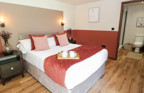 Llanrwst Cabin | Mountain View Cottage, LLANRWST