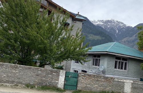 Manali Cottage | Mountain View Cottage