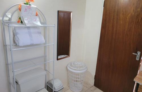 Maidstone Apartment | Mountain View Escape