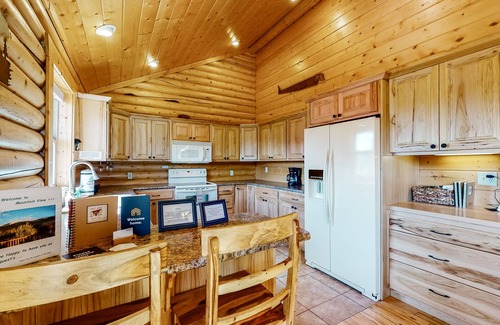 Rainbow Valley Cabin | Mountain-view escape with private hot tub, fireplace, washer/dryer, and deck