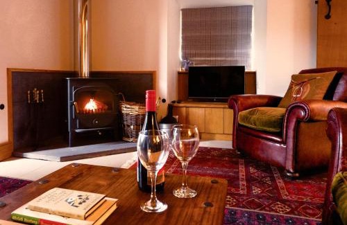 Crickhowell House | Mountain View Farm Cottage
