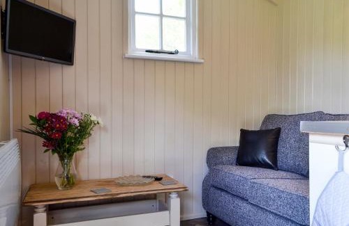 Llanthony House | Mountain View