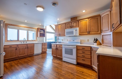 Bozeman House | Mountain View Home w/Hot Tub - Close to Downtown!