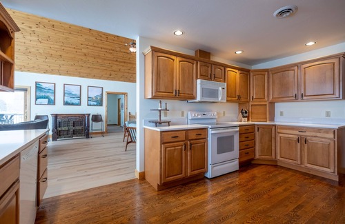 Bozeman House | Mountain View Home w/Hot Tub - Close to Downtown!