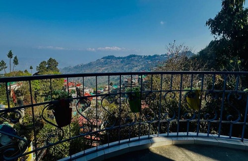 Darjeeling Apartment | Mountain View homestay