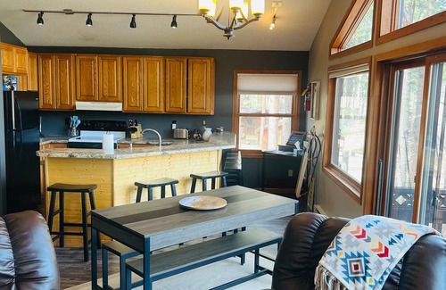 Rapid City House | Mountain-view house with washer/dryer, fireplace, gas grill, balcony, & patio