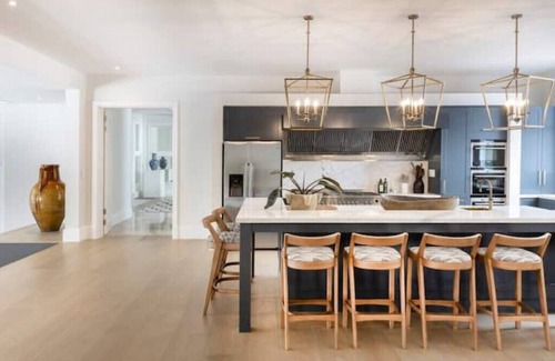 Bishopscourt House | Mountain View Residence: Luxury Villa