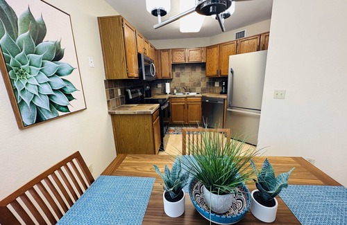 Tucson Condo | Mountain View, Resort Style Condo