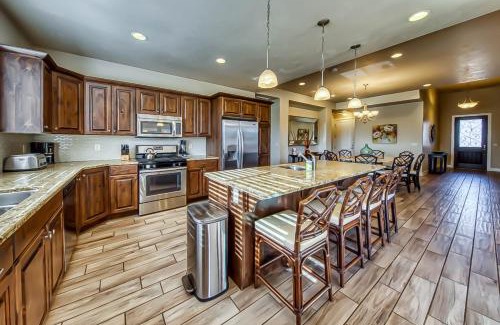 Santa Clara House | Mountain View Retreat: Paradise Village at Zion #39