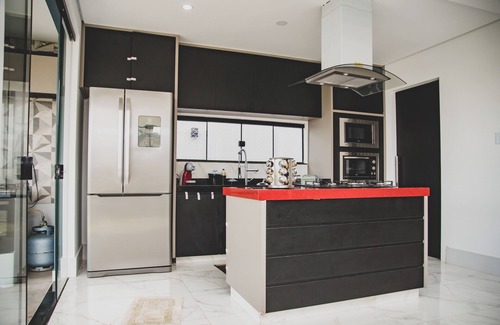Nazare Paulista House | Mountain View Suite with Heated Pool and Hot Tub