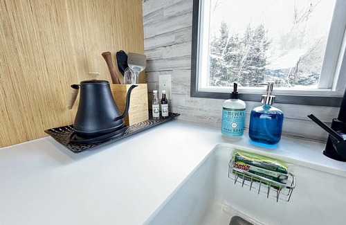 Bozeman Cabin | Mountain View | sauna/gym | 3 Miles To MSU/Main St