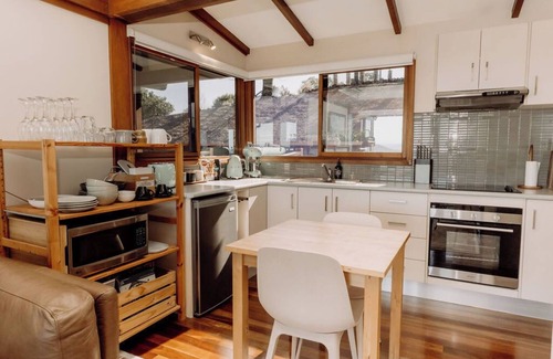 Wootha Apartment | "Mountain View Studio Maleny"