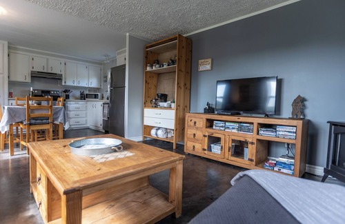 Annapolis County House | Mountain View Sunsets Bungalow in Bridgetown