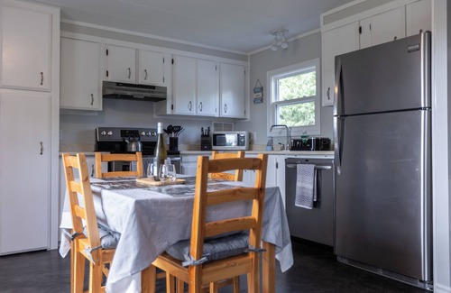 Annapolis County House | Mountain View Sunsets Bungalow in Bridgetown