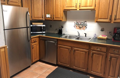 Jackson Condo | Mountain View’s, close to Storyland, hiking trails, North Conway, Jackson.