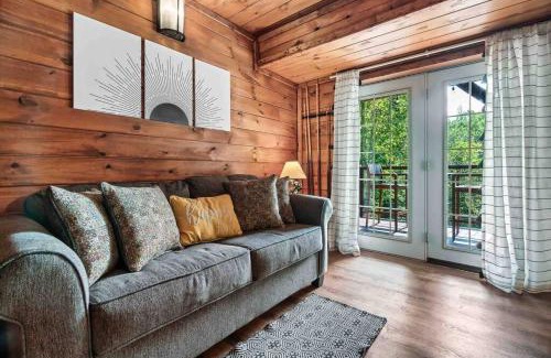 Pittman Center House | Mountain views,King Beds, Pet Friendly, Private retreat