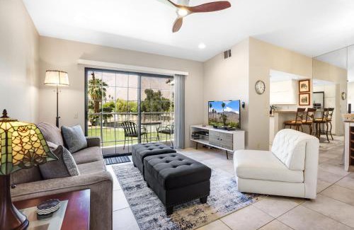 Palm Springs House | Mountain Vistas Forever
