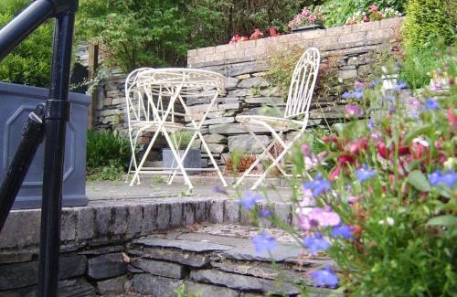 Rhiwbryfdir House | Mountain Walks Straight From The Doorstep
