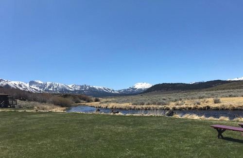 Mammoth Lakes House | Mountainback #59 dog friendly
