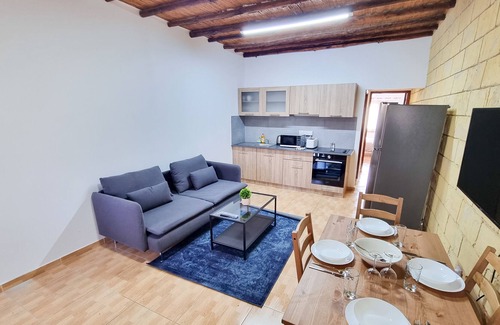 Agios Theodoros Apartment | Mountains Retreat Rooms & Suites Apt.2