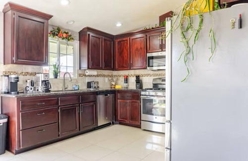 Carson City House | Mountains view house .