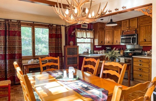 Cascade-Chipita Park Cabin | Mountainside Cabin | peaceful | near hiking trails