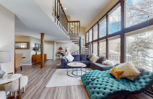 Eagle-Vail Apartment | Mountainside Oasis