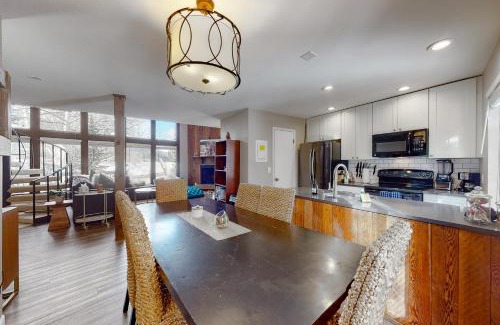 Eagle-Vail Apartment | Mountainside Oasis