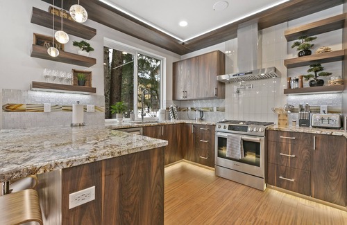 Hyak House | Mountainview Estate