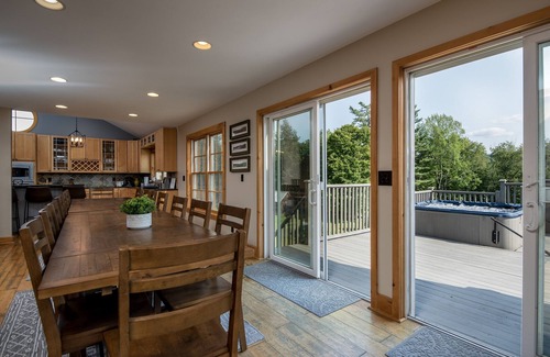 Ludlow Cabin | Mountainview Lodge - Newly Renovated Luxury Home <1 Mile To Okemo!