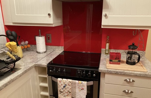 Belfast Apartment | Mountroyal Victorian Self Catering Studio Apartment 3. (Sleeps 2.)