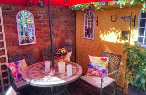 Belfast Apartment | Mountroyal Victorian Studio Self Catering Apartment 3