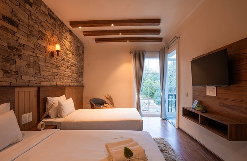 Sattal Hotel | Moustache Bhimtal Luxuria, Nainital