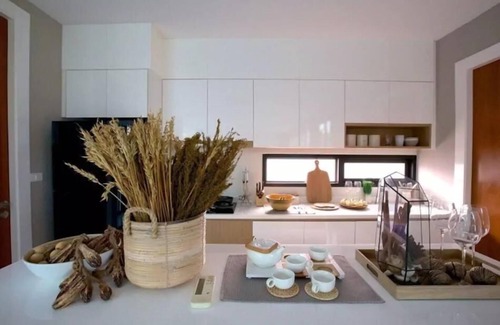Na Chom Thian Apartment | Movenpick Luxury Pool Villa in Pattaya