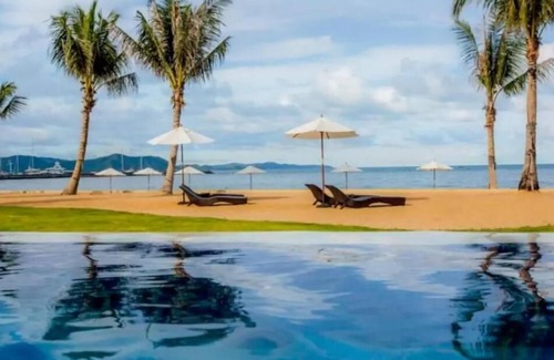 Na Chom Thian Apartment | Movenpick Luxury Pool Villa in Pattaya