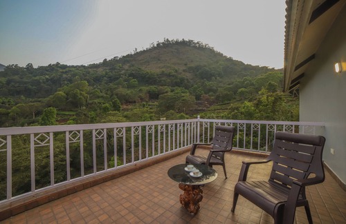 Wellington Villa | Moving Mist Villa