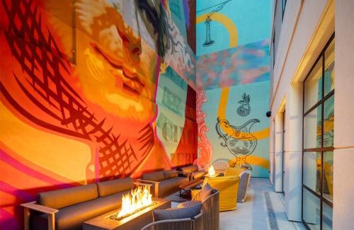 Central Business District Hotel | Moxy Cincinnati Downtown
