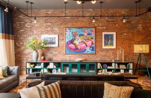Central Business District Hotel | Moxy Cincinnati Downtown