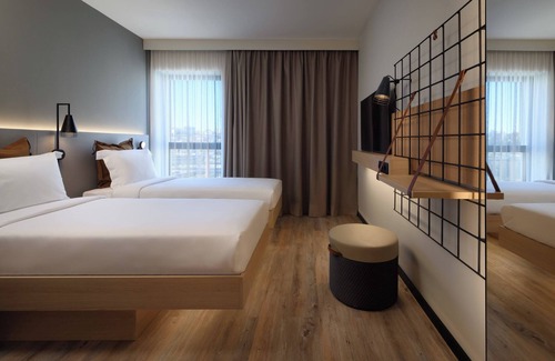 Parque das Nacoes Hotel | Moxy Lisboa Oriente