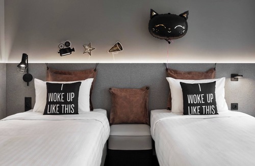 Colombier-Saugnieu Hotel | Moxy Lyon Airport