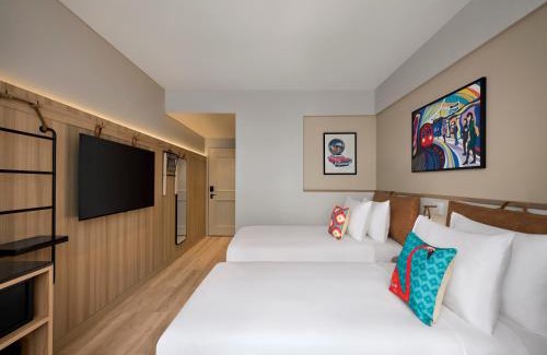 Andheri West Hotel | Moxy Mumbai Andheri West