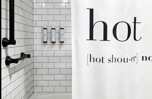 Old Market Hotel | Moxy Omaha Downtown
