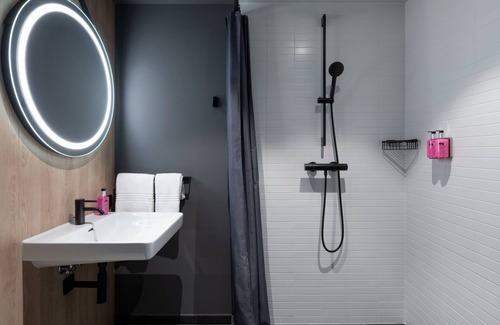 Metzingen Hotel | Moxy Outletcity Metzingen