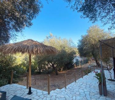 Mpogdanatika Apartment | Moxy Paxos Apartments