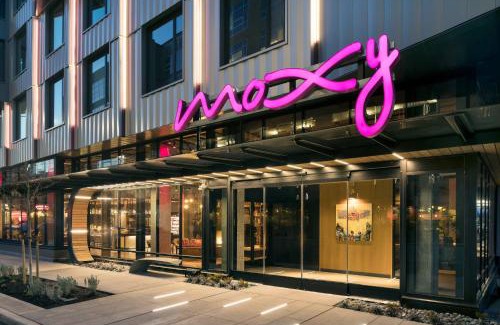 South Lake Union Hotel | MOXY Seattle Downtown