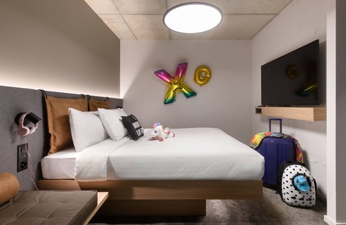 Sion Hotel | Moxy Sion